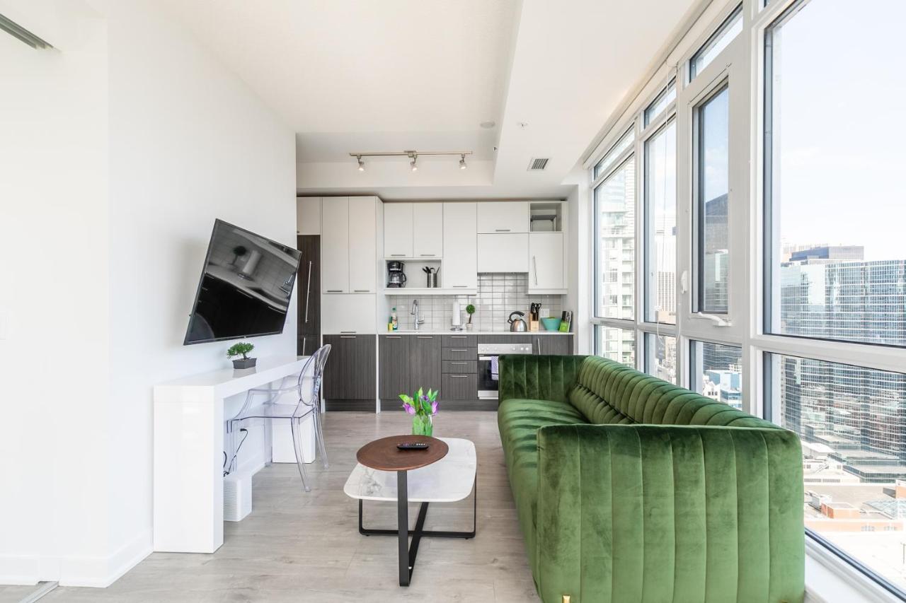 Luxury 2 Bedroom In The Heart Of Entertainment District W/ Cn Tower View Торонто Екстериор снимка