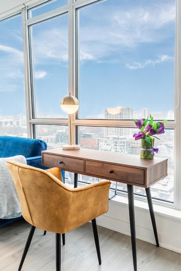 Luxury 2 Bedroom In The Heart Of Entertainment District W/ Cn Tower View Торонто Екстериор снимка