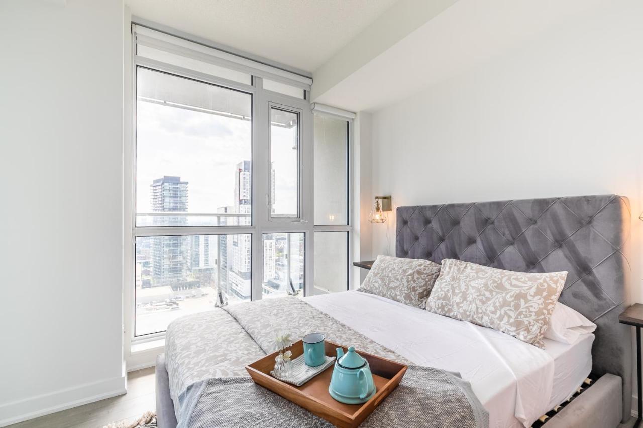 Luxury 2 Bedroom In The Heart Of Entertainment District W/ Cn Tower View Торонто Екстериор снимка