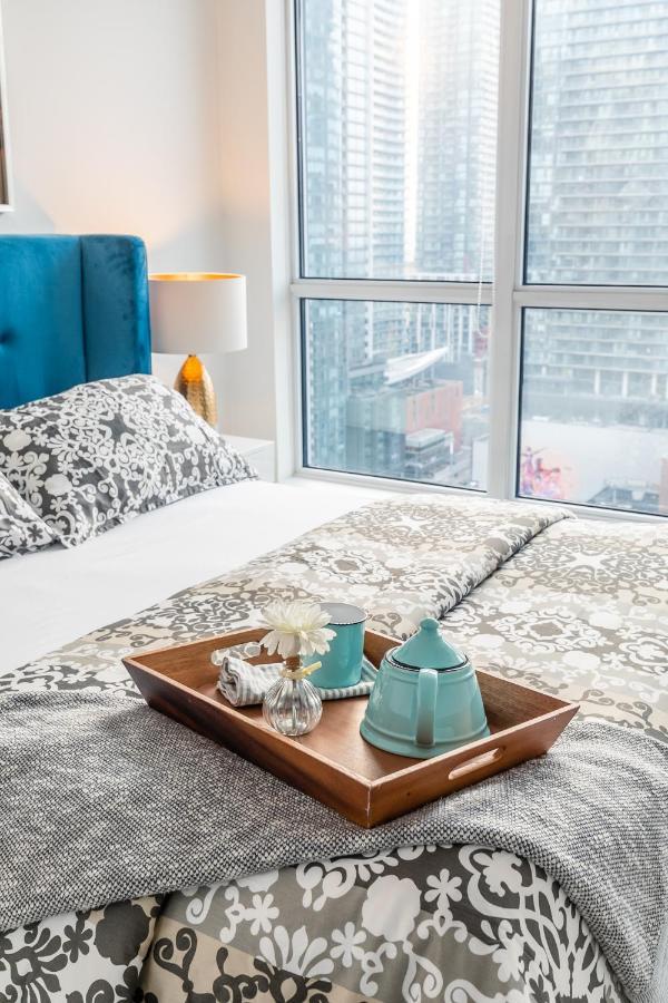 Luxury 2 Bedroom In The Heart Of Entertainment District W/ Cn Tower View Торонто Екстериор снимка