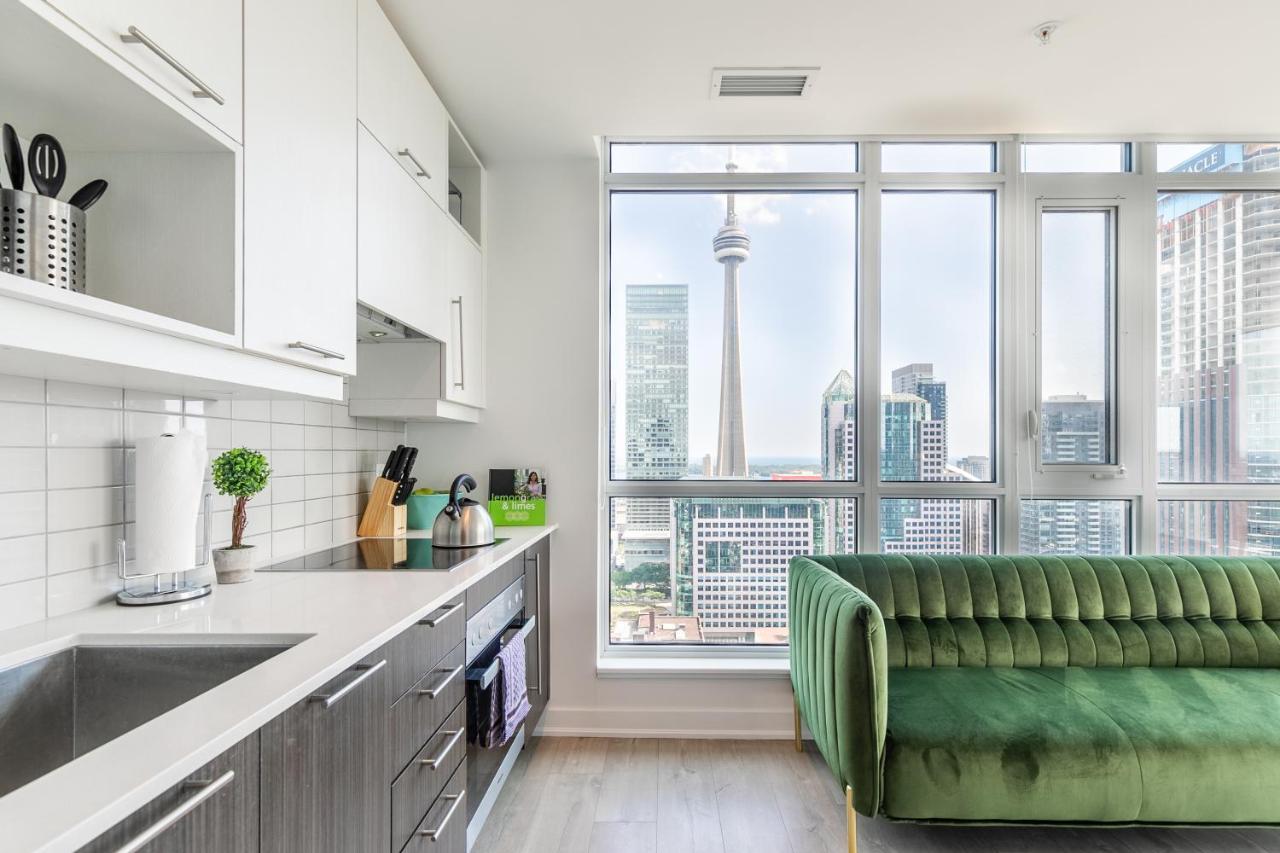 Luxury 2 Bedroom In The Heart Of Entertainment District W/ Cn Tower View Торонто Екстериор снимка